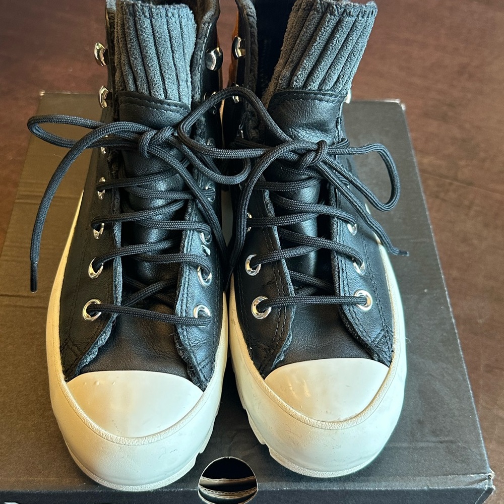 Converse women chuck taylor lugged